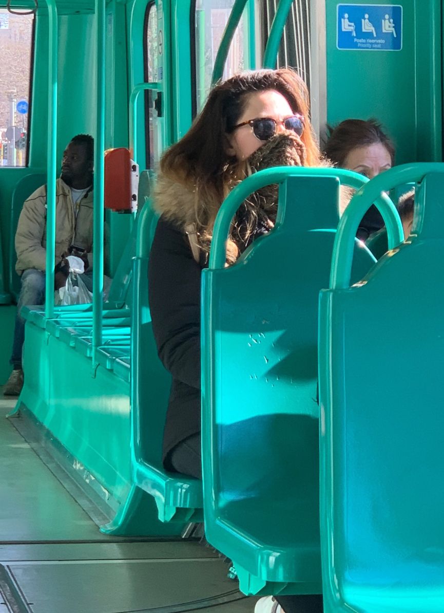 意大利80岁老人感染新冠肺炎,意大利公民对于疫情的做法