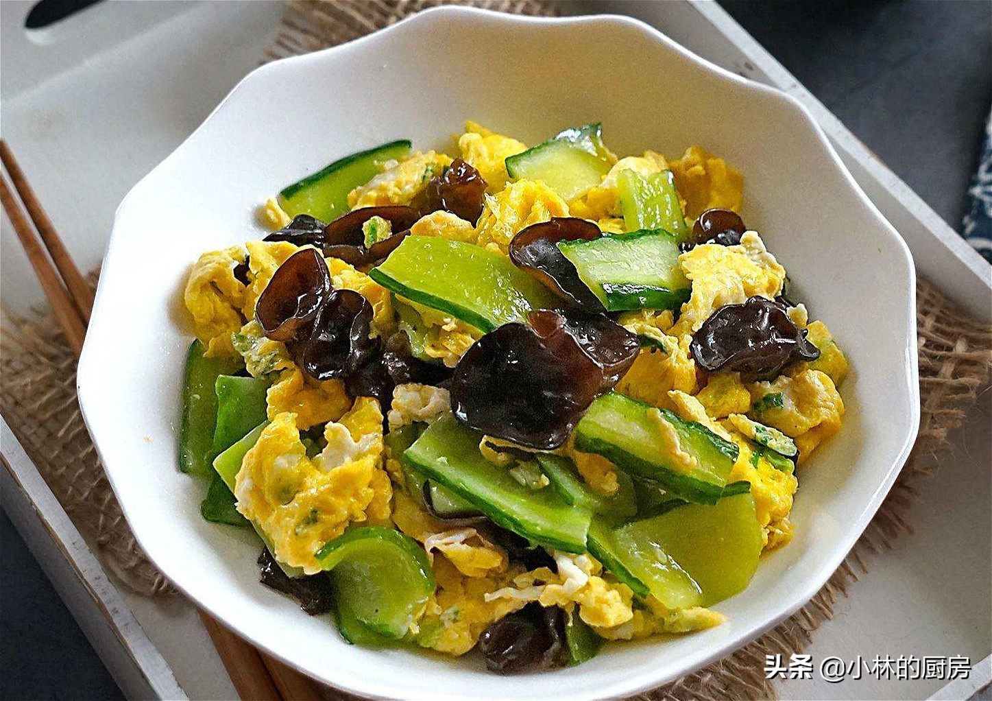 炒木耳噼里啪啦怎么办,炒木耳时为什么砰砰响