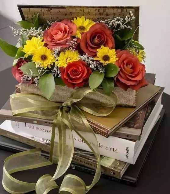 花店鲜花17°c可以放多久不浇水,花店的鲜花怎么保存更长久