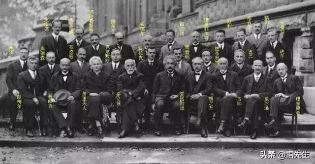 年轻时的霍金照,霍金年轻时照片有多帅