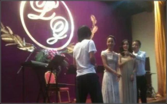 鬼文子：网红书商路金波的“上头”往事