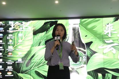 五一劳动节感谢环卫送水,五一劳动节慰问环卫工人活动