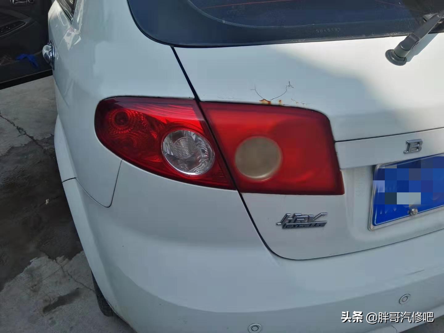 上海汽车大灯漏水去哪里修,大灯发黄了怎么处理