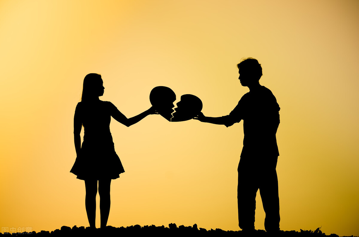 面对工作中的小人怎么办,如果你跟小人一起工作该怎么办