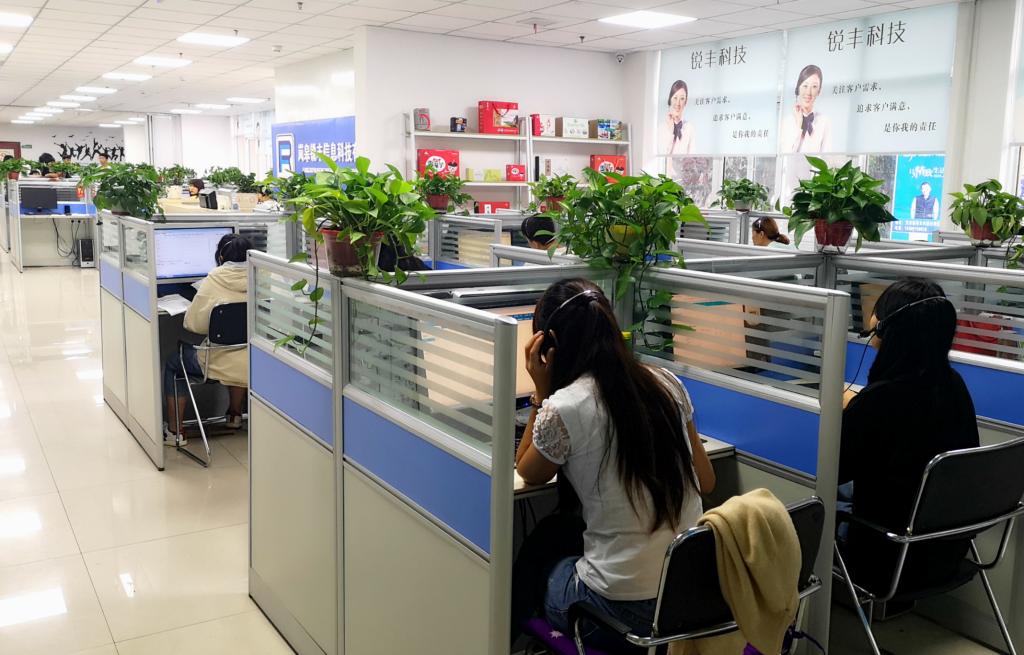 郭青：新社区工厂开辟安康可持续脱贫新天地