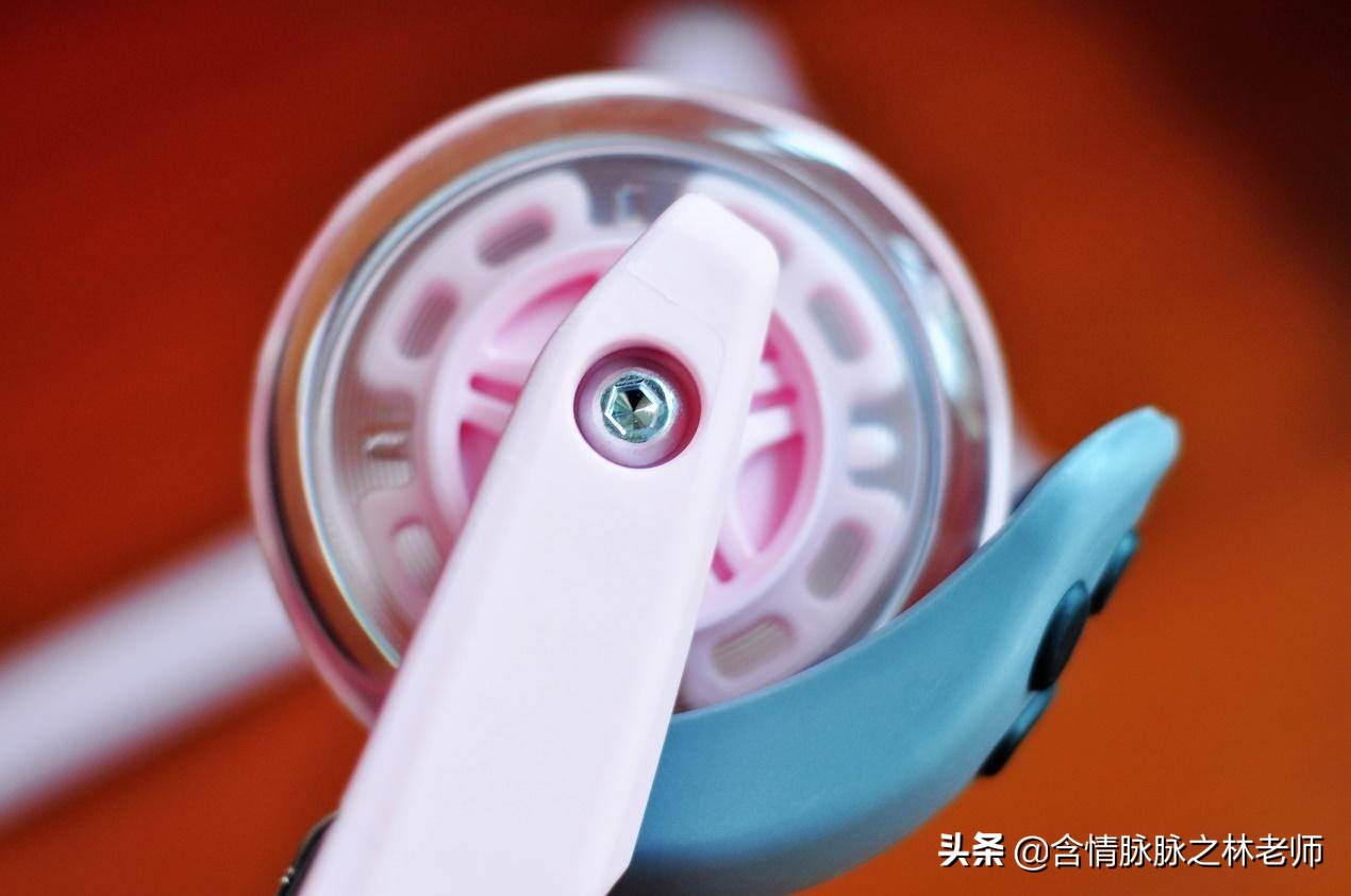 给宝贝买个滑板车,给小朋友买滑板车