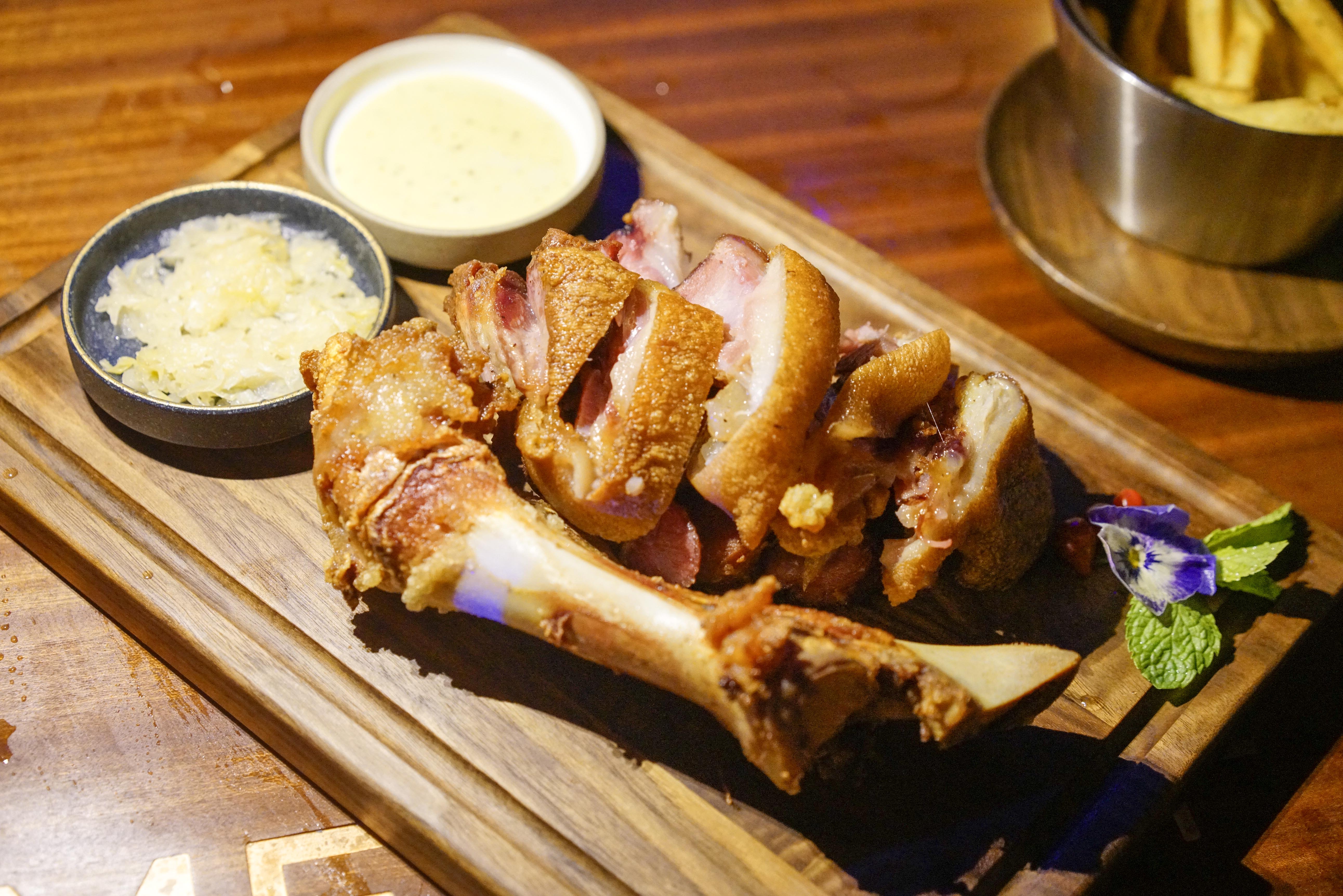 轮渡夜景视频,轮渡海上美景