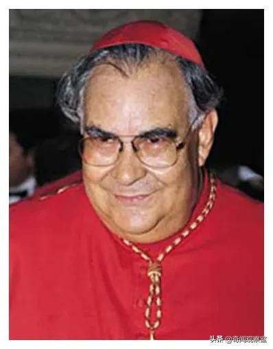 全球十大恶人榜榜首，号称“本拉登第二”，却2次成功越狱