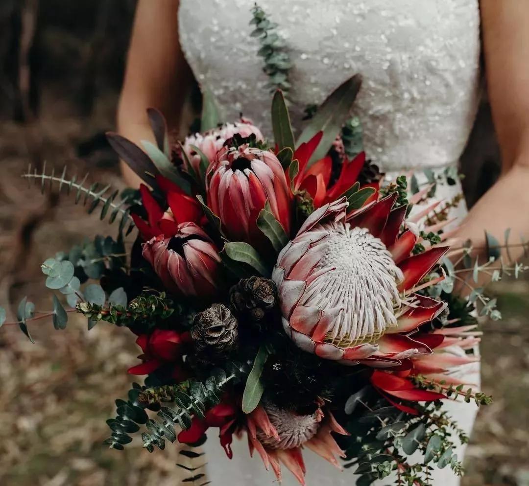 花材正确处理方式及日常养护,花材换水