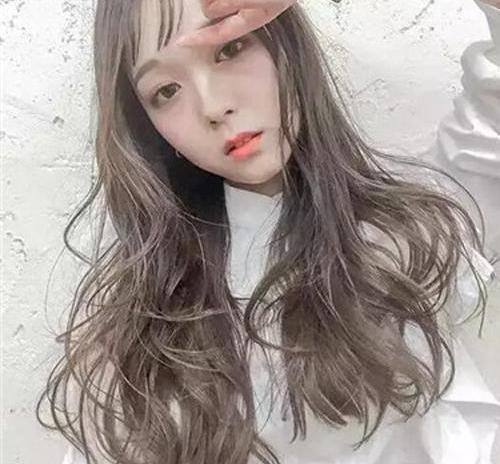 圆脸瘦脸方法学生党最快告别圆脸,大圆脸适合什么自己打理的发型