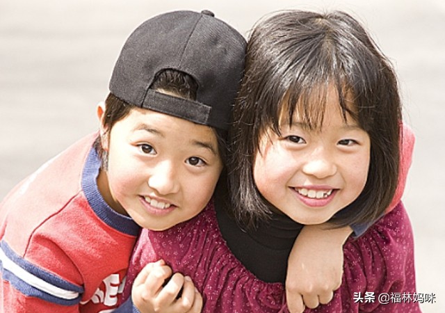 小孩特别调皮但聪明有主见怎么办,聪明但调皮的小孩性格