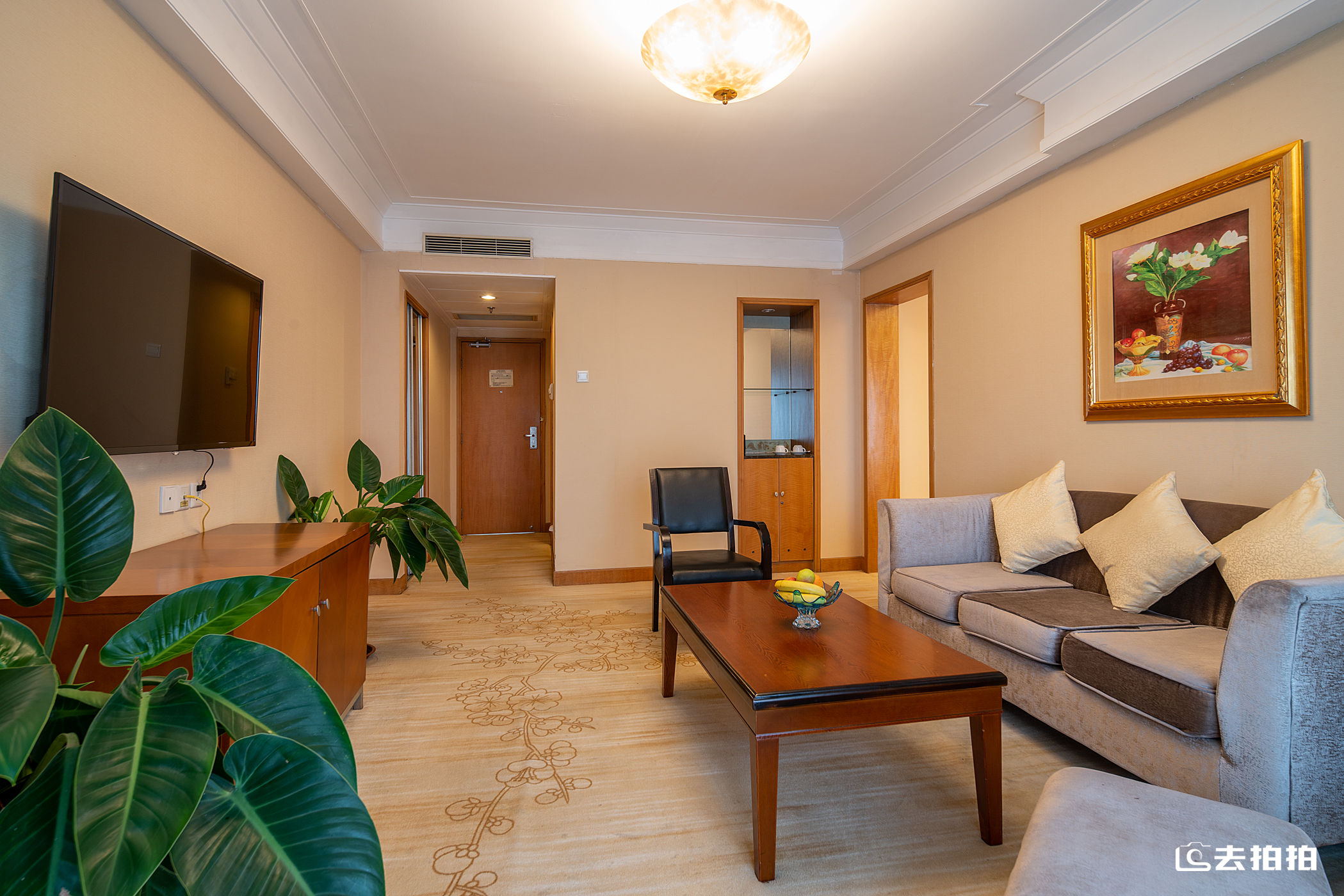 去拍拍蓝海酒店l做一片有温度的“蓝海”