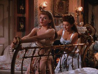 欧洲中世纪胸衣,欧洲中世纪紧身衣