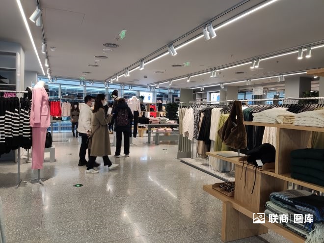 探访hm视频,hm和arket的关系