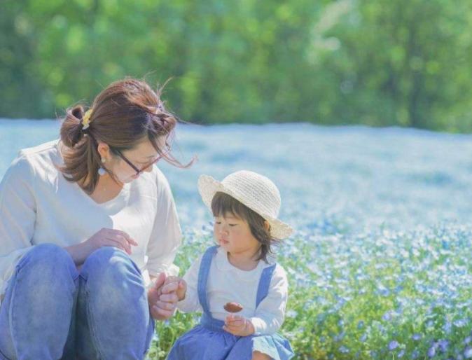 鍏瞾濂冲効澶硅剼婊″ご澶ф睏,5宀佸瀛愬嚭鐜板す澶ц吙