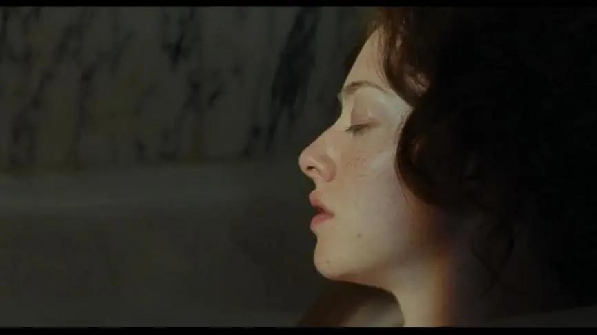 70年代成人片巨星，被老公奴役后死里逃生：亲密关系中的痛苦循环