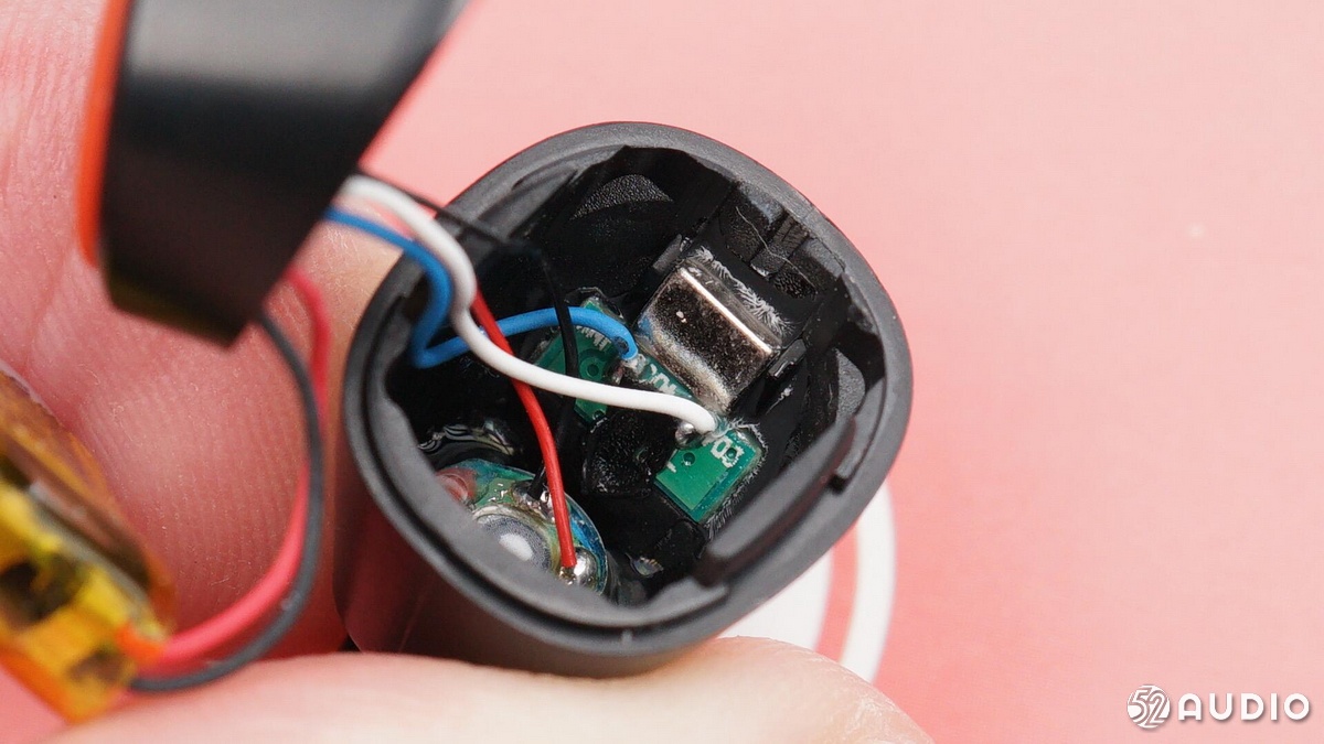 足球篮球蓝牙耳机拆解,足球款蓝牙耳机