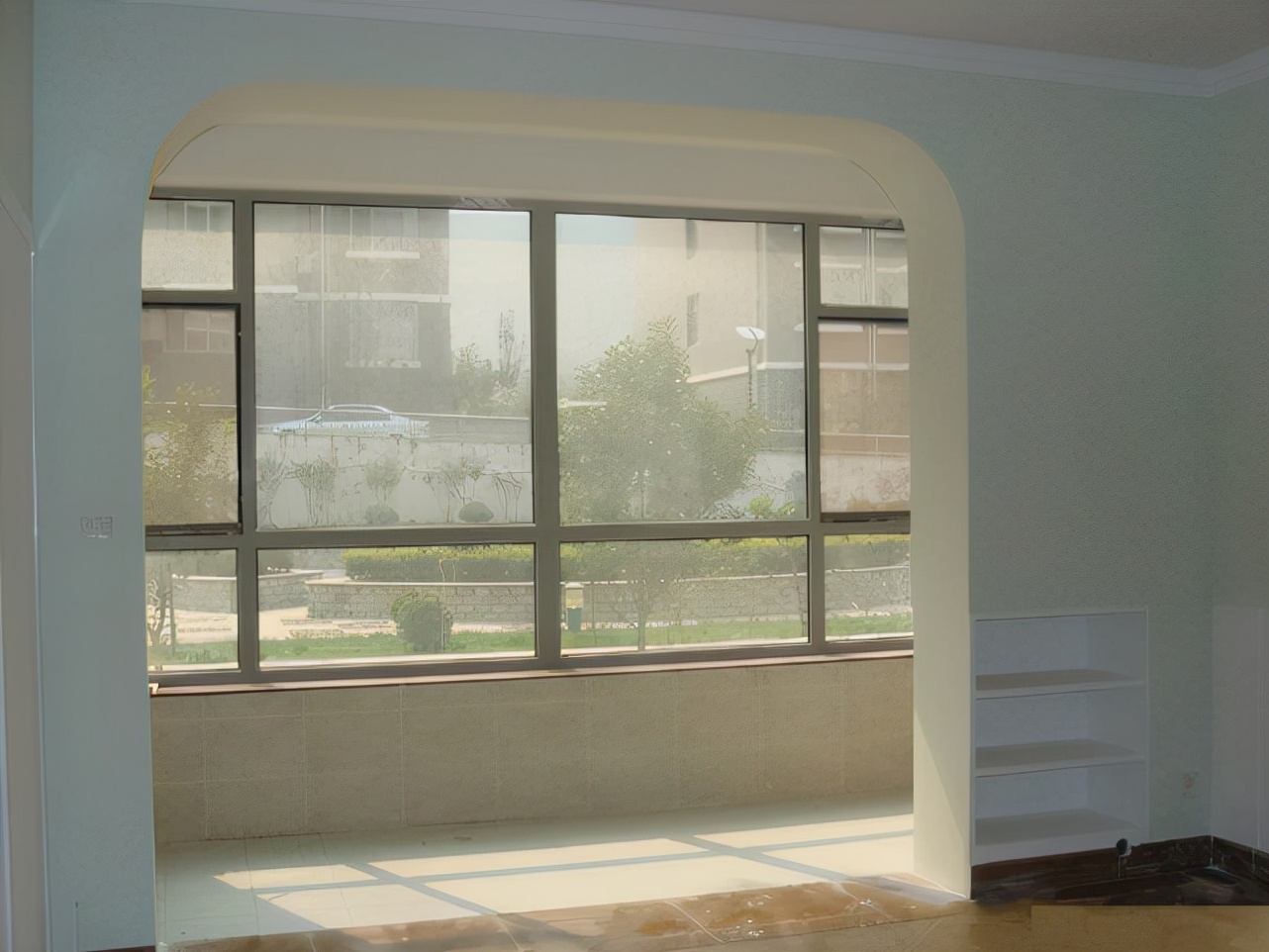 横梁过低用什么处理觉得不压抑,小空间弱化横梁的最佳方法