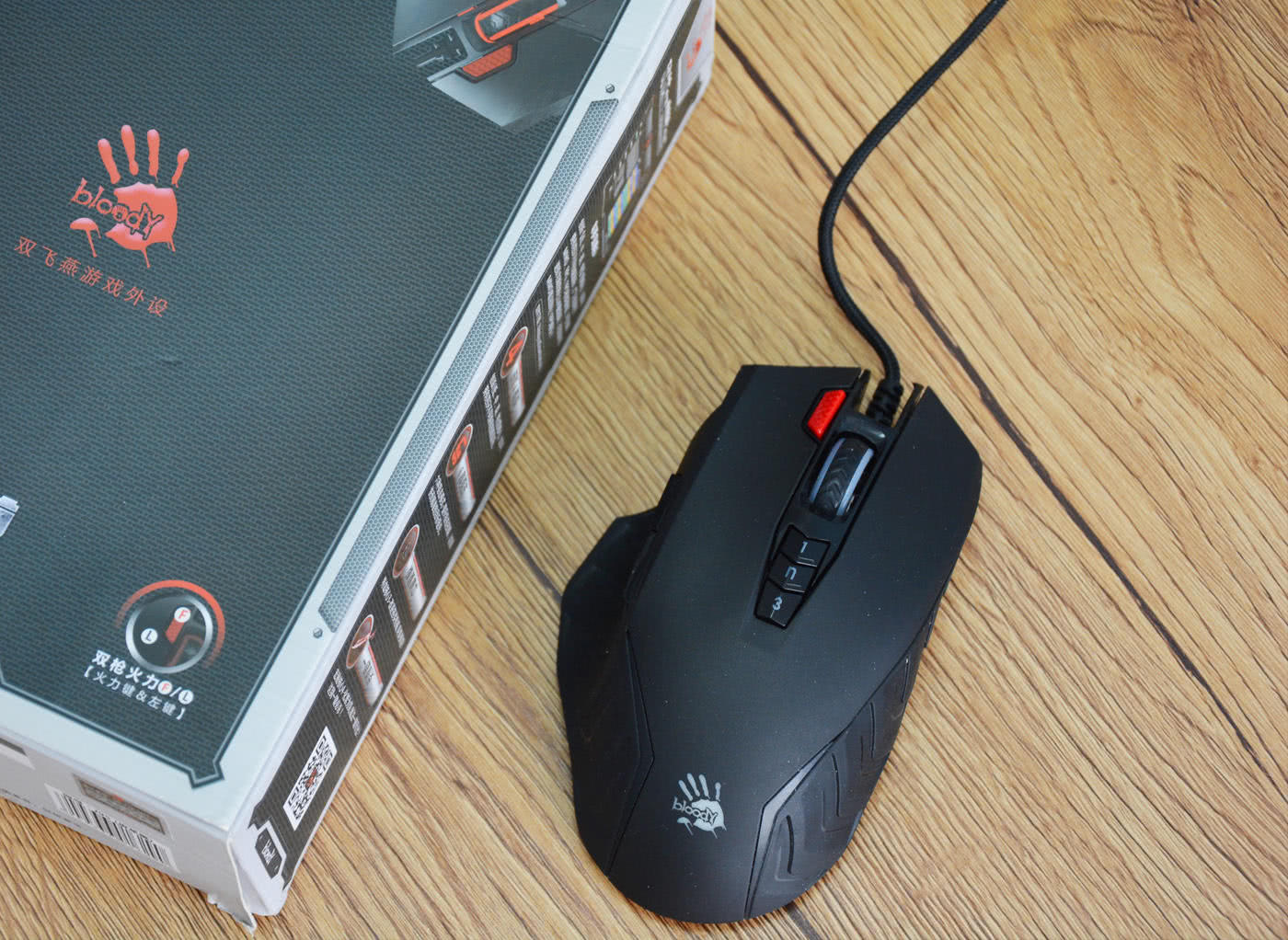 双飞燕j95鼠标价格,双飞燕j90s鼠标适合吃鸡