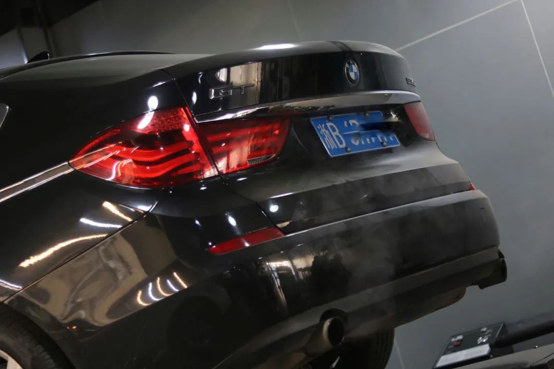 怪兽修车:翻新一辆11年破烂不堪的宝马GT,车况不忍直视