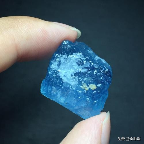 茶色水晶代表什么寓意,各类水晶的寓意