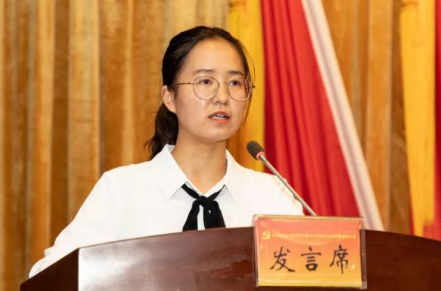 大学生入党必须满足各个要求吗,现在的大学生入党到底是为了什么