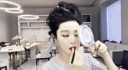 泫雅小野马2019,小野马泫雅街拍