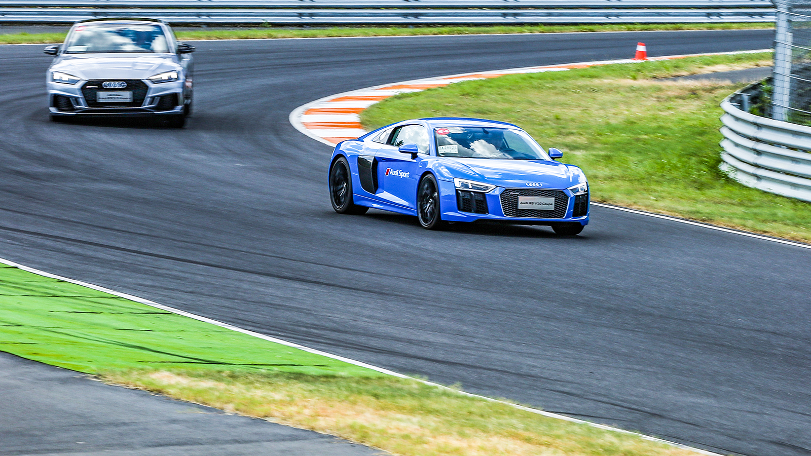 奥迪≠推头王！四驱或许真的挺香