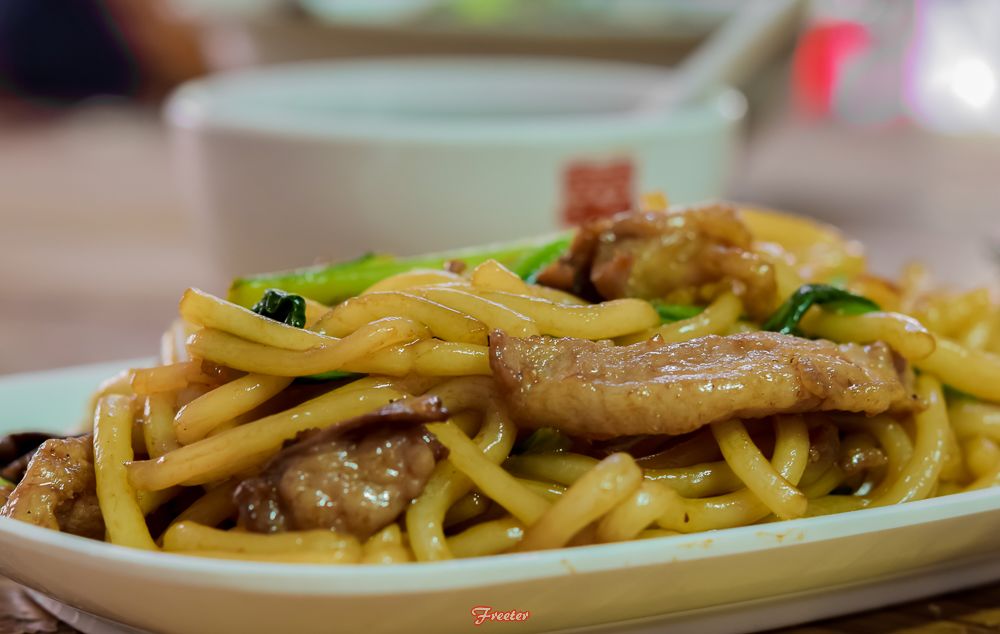 驻扎白水塘20多年，这家早餐店凭着料多量足虏获无数海口老饕的胃