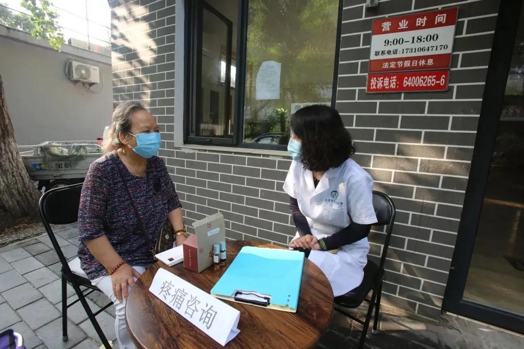 为民服务零距离主动上门解民忧,便民服务新举措暖心暖意解民忧