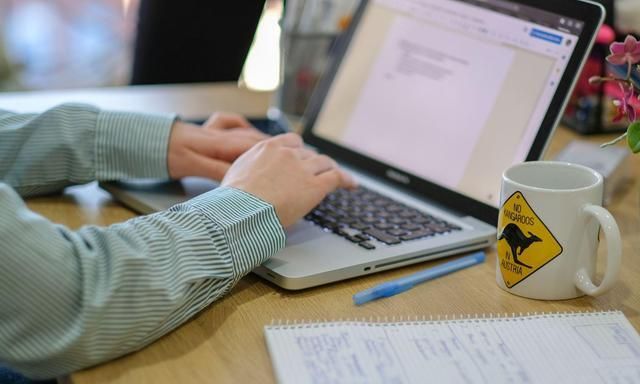 百度不实时收录原因,百度seo优化提升收录排名