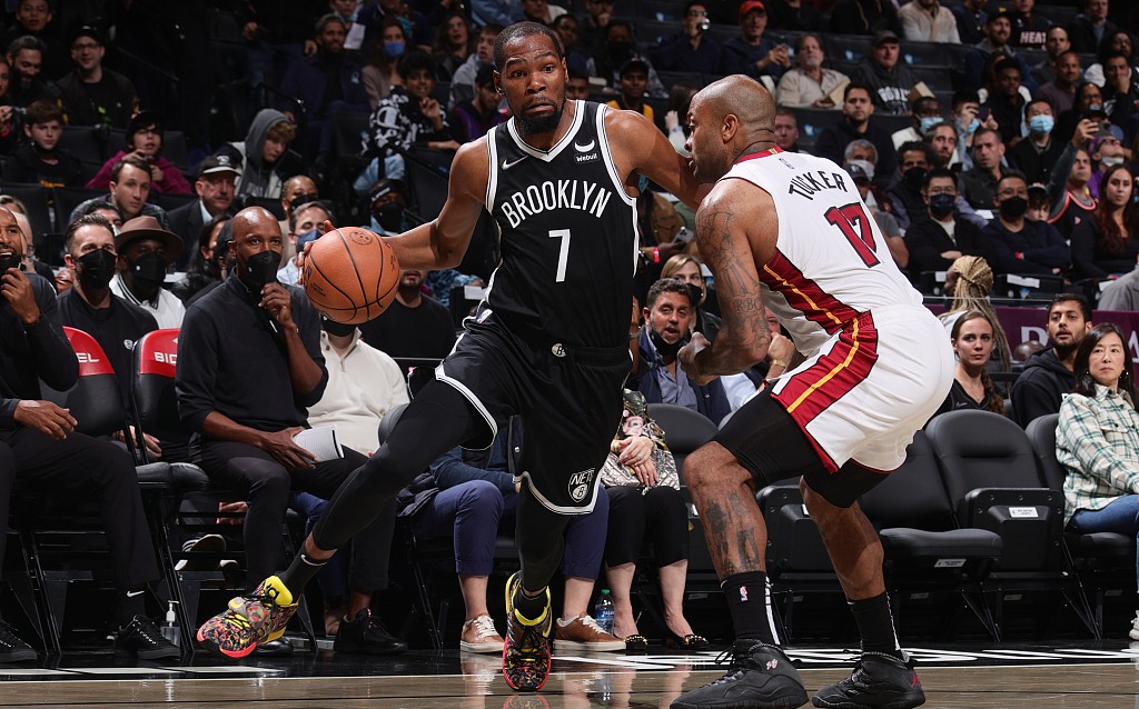 nba打40分钟有多累,为什么nba球员打全场不会喘