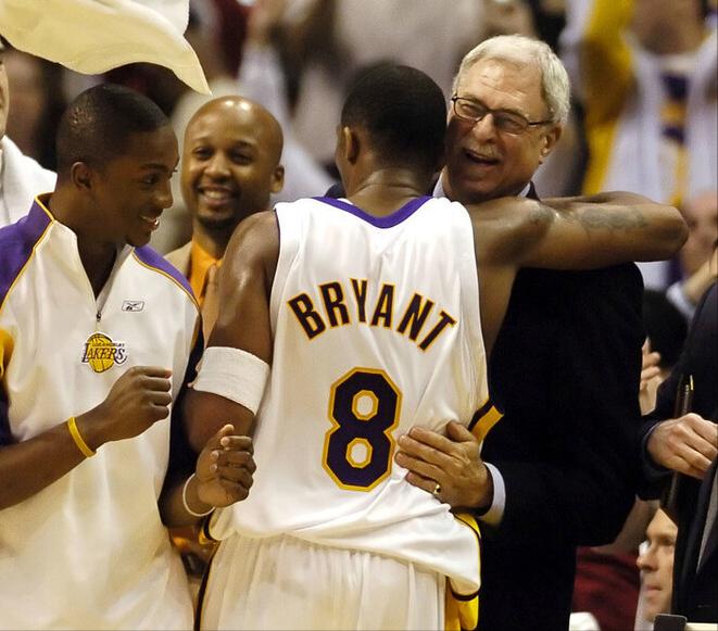 重温经典科比81分,科比永远热泪盈眶