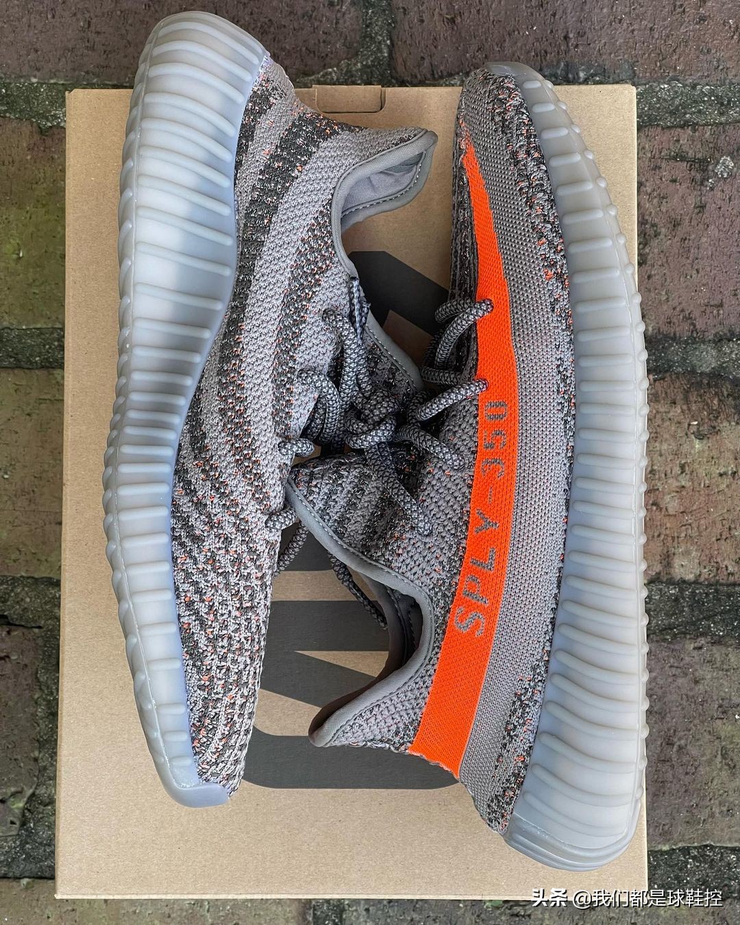 灰橙满天星350v2,满天星yeezy350什么时候发布的