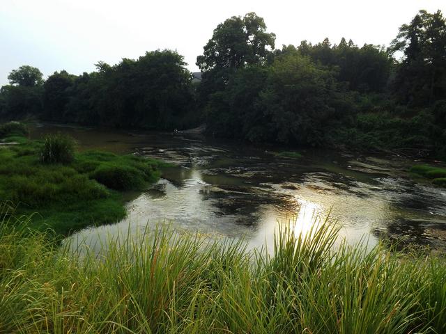 14岁女孩初来月经竟被老师说“脏”？这些月经的科普父母值得收藏