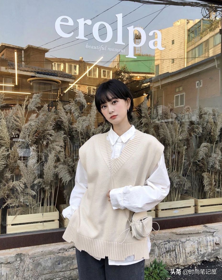 爆款撞色慵懒风毛衣穿搭,毛衣衬衫外套长款慵懒风穿搭