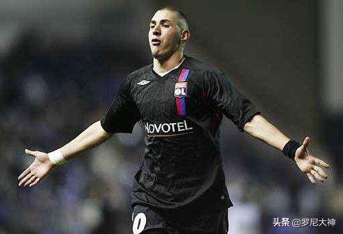 19年欧冠巴萨里昂,09年欧冠巴萨vs里昂