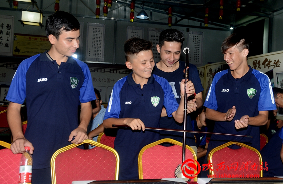 乌兹别克斯坦杯足球赛,乌兹别克斯坦与韩国队足球赛