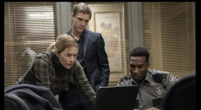 三伏天追《东城梦魇》，一定会兴味盎然，击掌称快