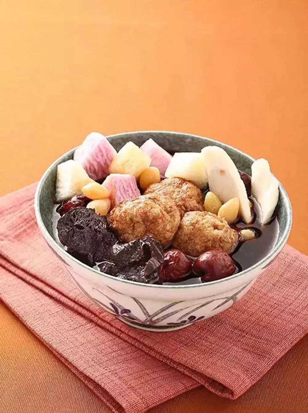 冬季养生食谱100道菜谱,冬季滋补又暖身的食物