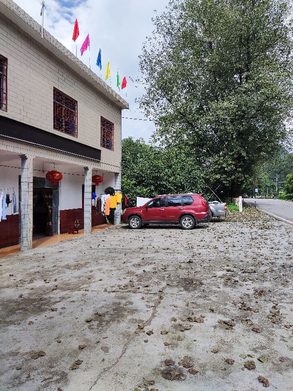 赤日炎炎似火烧谁作的诗,赤日炎炎似火烧下一句是什么