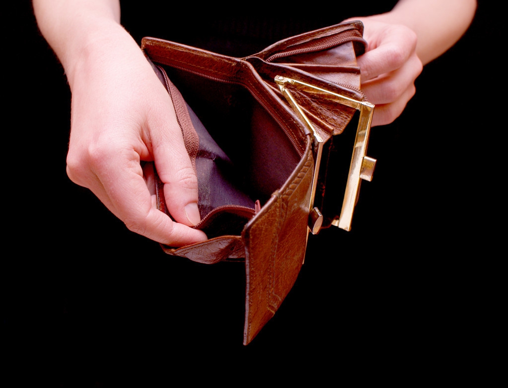 郑州老板开火锅店,利用“10张卡片”,到手800万,看懂你也行