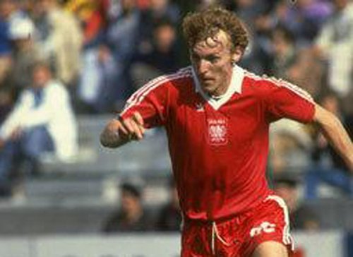 波兰足球巨星有哪些,波兰著名足球运动员