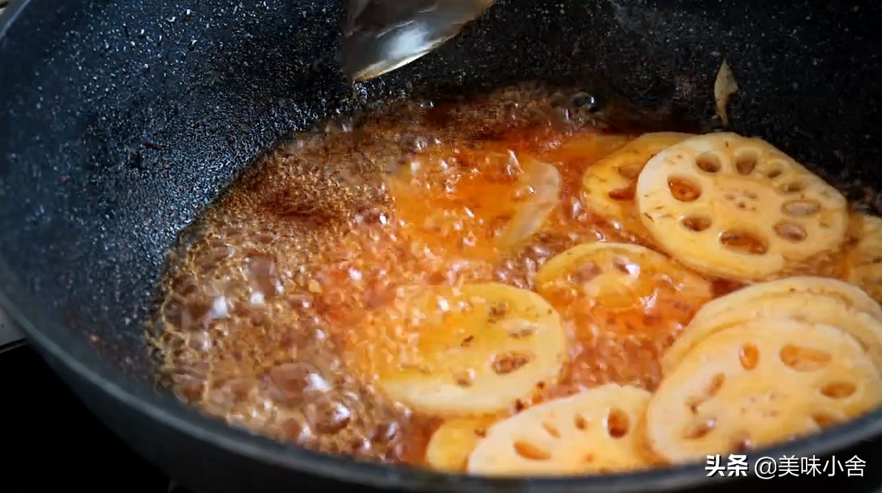 麻辣干锅虾比白灼好吃太多了,做麻辣干锅虾用火锅底料怎么做
