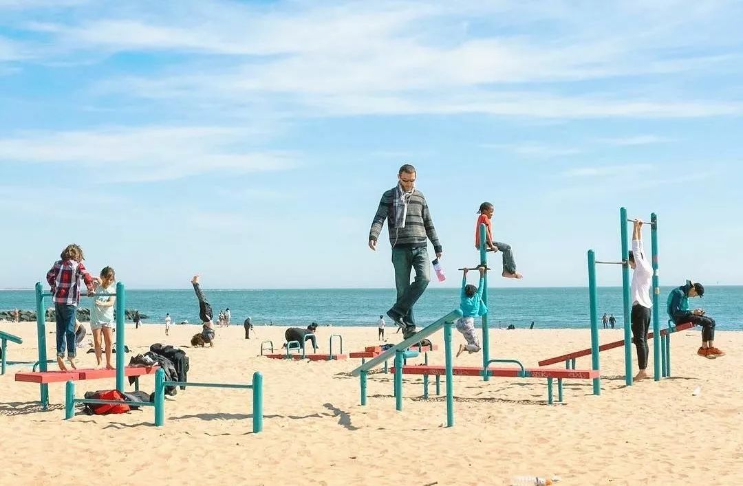 街上看见的老爷爷,街头拍到老大爷