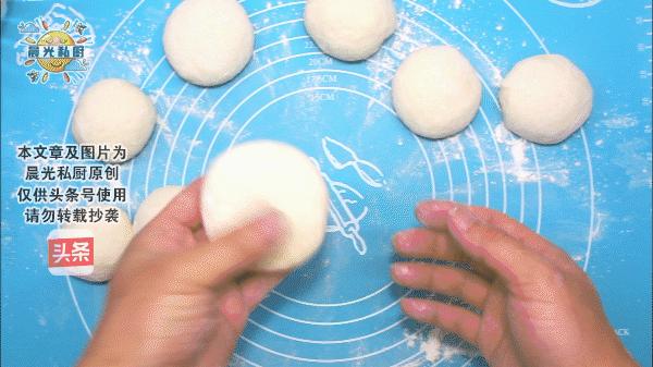 不用烤箱也能做的松软面包,自制迷你汉堡面包胚不用烤箱