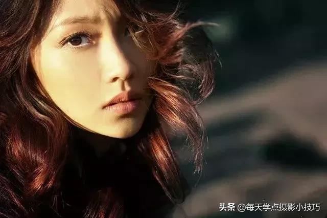 摄影小技巧：人像阴影不用怕，5个小妙招轻松“解决”它