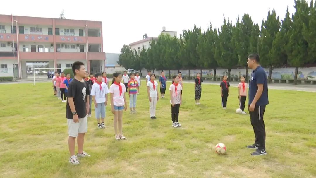 他们值得,他们值得铭记完整版