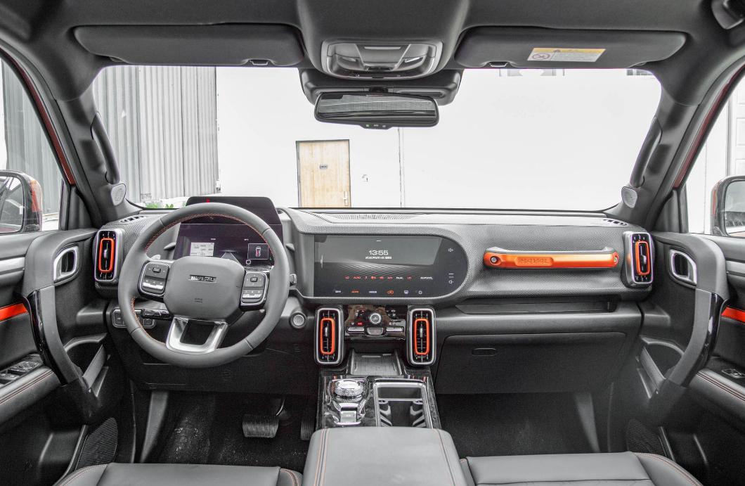 哈弗1.5t大狗雪地试车,哈弗大狗1.5t马犬版试驾