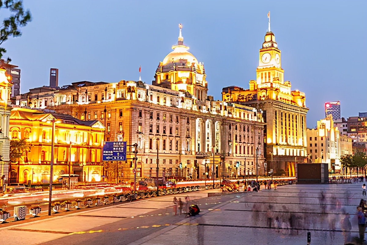 参观上海市外滩历史纪念馆,学党史参观公司史馆